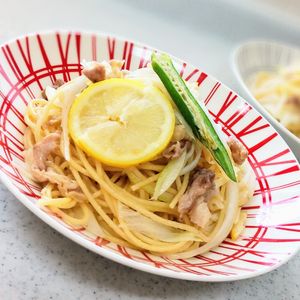 Patchouli🐱🐾の作ってみた!投稿(真白玉ねぎとカリカリ豚バラの和風パスタ)