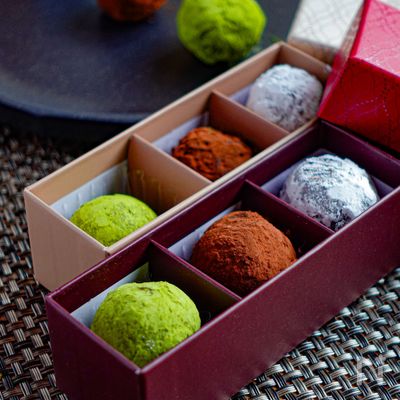 なじみの板チョコ使って【手作りトリュフチョコ】