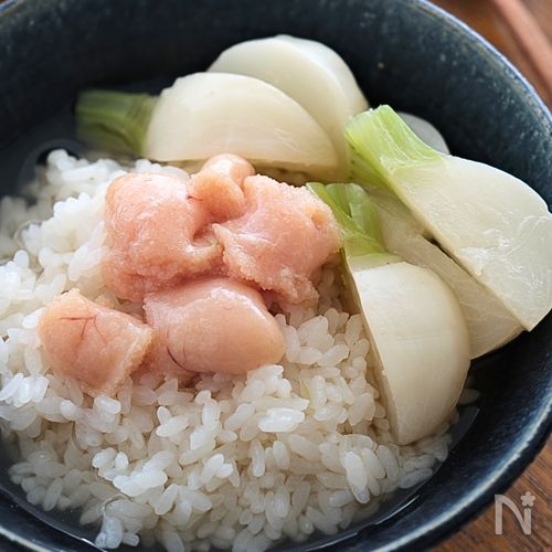 【美味しく胃を癒すならこれ!】かぶと明太子のうまだし茶漬け