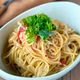 ワンパンで！味付けこれだけ！【しらすとトマトの和風パスタ】
