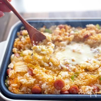 ホットプレートでとろ〜り！キムチーズチャーハン