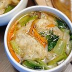 【野菜たっぷり餃子スープ】冷凍餃子活用で助かる♪具沢山汁もの