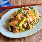 1品で大満足！ピリうま【豚キムチ焼きそば】