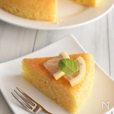 炊飯器×ホットケーキミックスで♪しっとりレモンケーキ