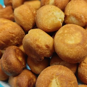ぽんちゃんの作ってみた!投稿(【たまごドーナツ】材料5つで超簡単!一晩経ってもサクサク!)