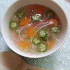 キラキラお星さま春雨スープ