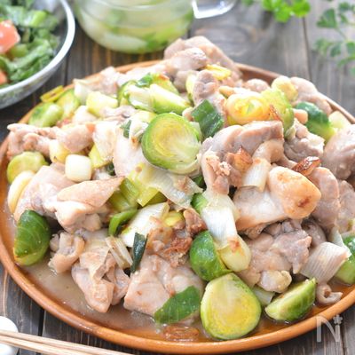 風邪予防!芽キャベツと鶏肉のレモンバター炒め