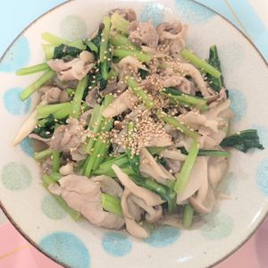 milkの作ってみた!投稿(豚肉と小松菜ときのこのうま塩炒め)
