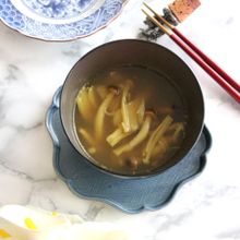 きのこのカレー風味お味噌汁