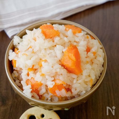 【絶品ににんじんごはん】栄養満点！和風だしとバターが決め手！