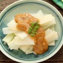 さっぱり！基本のレシピ「うどの酢みそ和え」