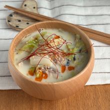 鯖水煮缶でピリ辛豆乳スープ