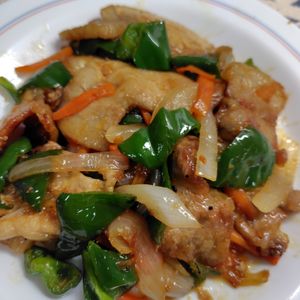 コスモスの作ってみた!投稿(行列の定食屋さんの🍚うま辛スタミナ☆豚の生姜焼き定食🤩)