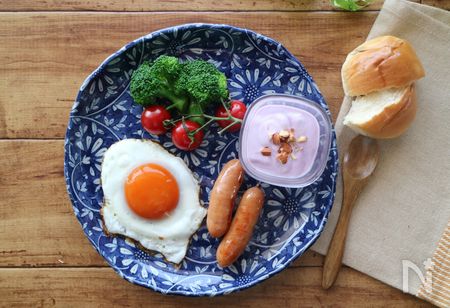 スタイリストが教える 柄のお皿の素敵な盛り付けテク レシピサイト Nadia ナディア プロの料理家のおいしいレシピ