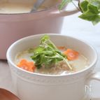 鶏ひき肉で旨味たっぷり！春雨スープ