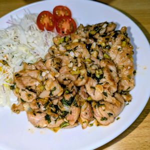 joe sanの作ってみた!投稿(カリっと焼いてあえるだけ◎【大葉香る♪豚こま香味だれ】)