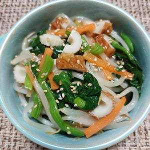 よっこの作ってみた!投稿(【ほうれん草ともやしと竹輪のうま塩ナムル】レンジで一発！)