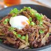 煮込み10分！頬張りたくなる牛すき月見丼の工程4