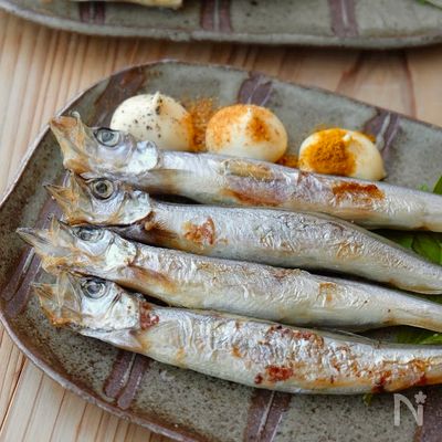 【フライパンで簡単♪焼きししゃも】クッキングシートで楽々!