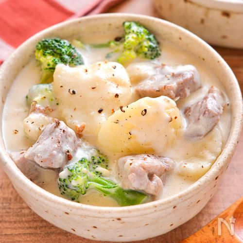 ほくほく♡【じゃがポークシチュー】食材３つ！煮込まず簡単！