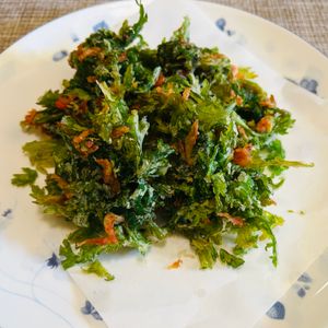 puricoの作ってみた!投稿(春菊と桜エビのかき揚げ【衣少なめ・糖質オフ】)
