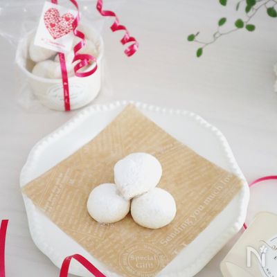 混ぜて!焼くだけ!【超簡単】サックサク♪スノーボールクッキー