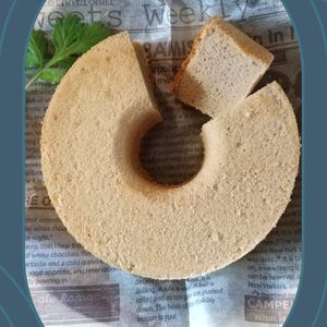 チョロリスの作ってみた!投稿(米粉で作る　ほうじ茶ソイラテシフォンケーキ)