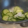 野菜とじゃこの酢の物の工程1