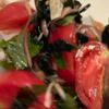 【秒速で完成】食欲そそる！トマトとみょうがの和風やみつき和えの工程2