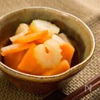 さっぱり箸休めに にんじんとセロリの浅漬け