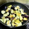 なすと豚こまのピリ辛炒めの工程3