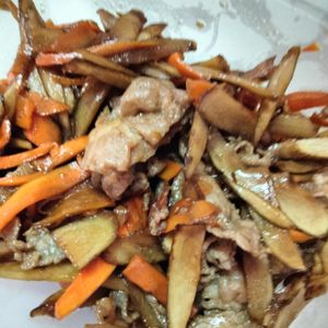 和音の作ってみた!投稿(ごはんが進むあの味！『豚こま肉のきんぴら炒め』)