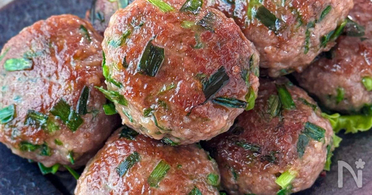 ワンパン完結♪全部混ぜて焼くだけ◎【餃子風つくね】