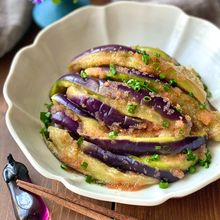 レンジで簡単！ふわふわ蒸し茄子の明太バター和え