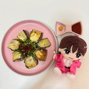 まつりかの作ってみた!投稿(【とろ旨ナス餃子】ひと口目で旨み爆発…！)