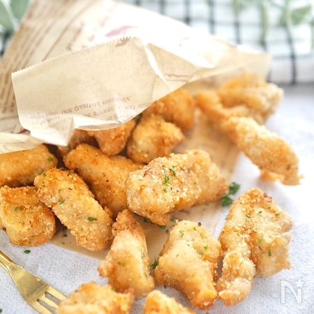 むね肉でザクザク チーズポップコーンチキン By Maki まき レシピサイト Nadia ナディア プロの料理家のおいしいレシピ