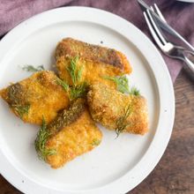 ご飯にも、お酒にも♪“タラのカレーパン粉焼き”