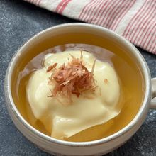 新玉ねぎの正解コレ🧅丸ごと新玉ねぎのレンジスープ