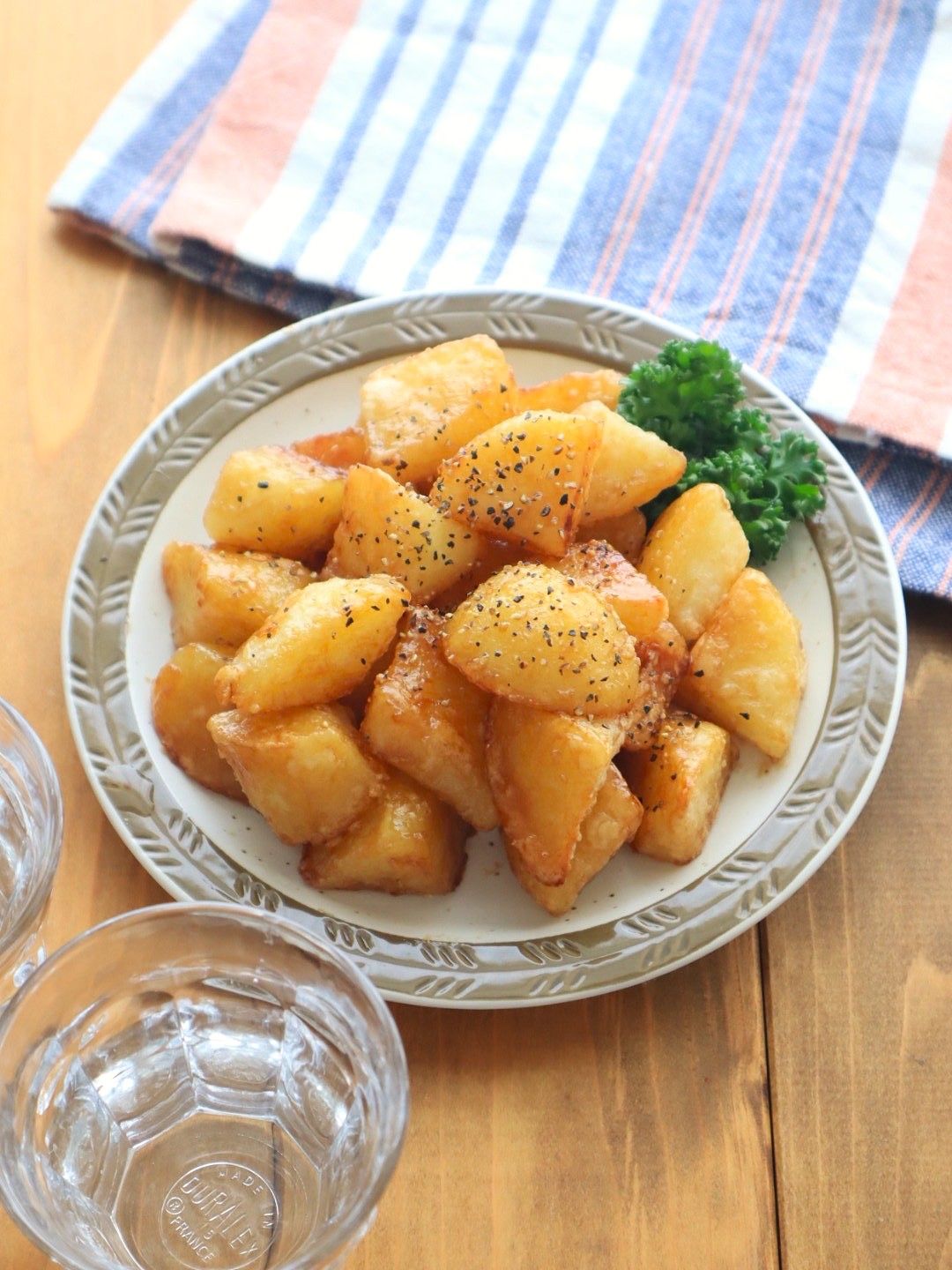 じゃがいもだけ！ぱぱっと簡単副菜【甘辛ペッパーポテト】 | レシピ