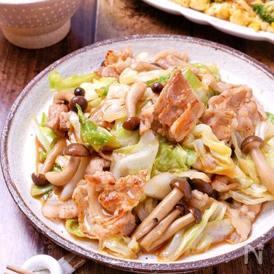 【豚バラキャベツのガリバタ醤油炒め】ご飯泥棒な時短おかず♬