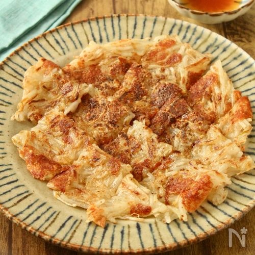 【カリもち食感がたまらない!】もやしのチーズガレット