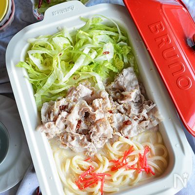 惚レタス豚しゃぶうどん鍋
あったか生姜コク旨ごま豆乳味