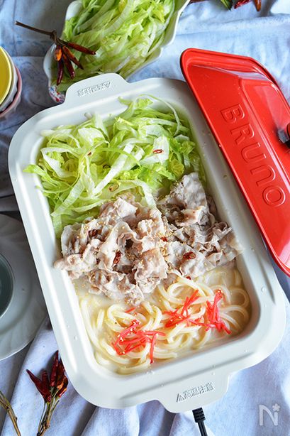 惚レタス豚しゃぶうどん鍋
あったか生姜コク旨ごま豆乳味