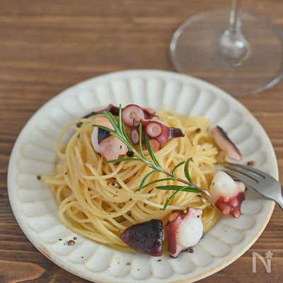 ワインとともに♪タコとローズマリーのペペロンチーノ