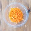レンジで簡単！にんじんのデリ風ごまサラダの工程1