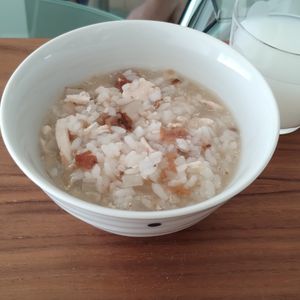 ゆの作ってみた!投稿(かつお節香る♪大根とささみの梅粥)