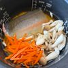 【仕込み5分！鮭ときのこの炊き込みご飯】子供が喜ぶ♡︎の工程1