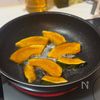 【一瞬でなくなる！】簡単！やみつき♪かぼちゃ塩バターの工程1