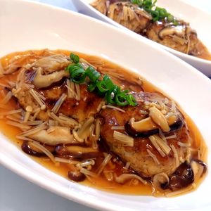 ここの作ってみた!投稿(安うまヘルシー♡『豆腐ハンバーグの和風きのこあんかけ』)