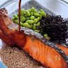 朝食でタンパク質補給!鮭と枝豆とひじきの栄養おにぎりの工程4